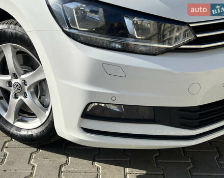 Белый Фольксваген Туран, объемом двигателя 2 л и пробегом 220 тыс. км за 18390 $, фото 26 на Automoto.ua