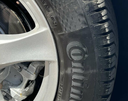 Белый Фольксваген Туран, объемом двигателя 2 л и пробегом 220 тыс. км за 17997 $, фото 37 на Automoto.ua