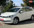 Белый Фольксваген Туран, объемом двигателя 2 л и пробегом 220 тыс. км за 17997 $, фото 12 на Automoto.ua