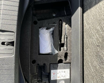 Белый Фольксваген Туран, объемом двигателя 2 л и пробегом 220 тыс. км за 18390 $, фото 60 на Automoto.ua