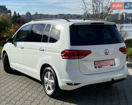 Белый Фольксваген Туран, объемом двигателя 2 л и пробегом 220 тыс. км за 18390 $, фото 11 на Automoto.ua