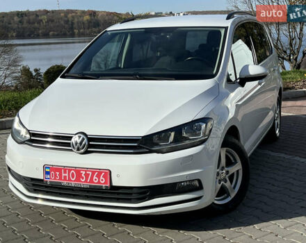 Белый Фольксваген Туран, объемом двигателя 2 л и пробегом 220 тыс. км за 18390 $, фото 3 на Automoto.ua