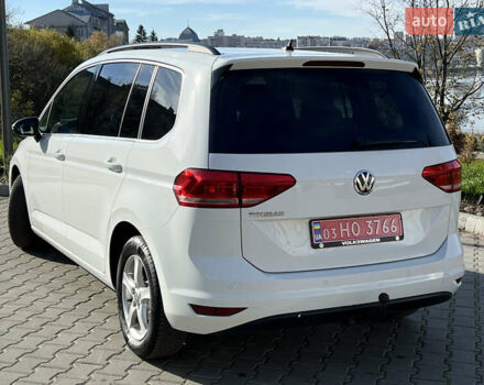 Белый Фольксваген Туран, объемом двигателя 2 л и пробегом 220 тыс. км за 18390 $, фото 10 на Automoto.ua