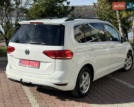 Белый Фольксваген Туран, объемом двигателя 2 л и пробегом 220 тыс. км за 17997 $, фото 36 на Automoto.ua