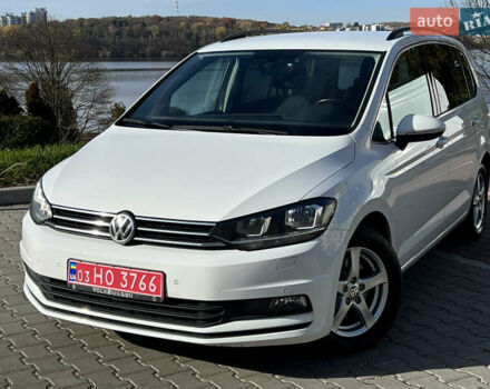 Белый Фольксваген Туран, объемом двигателя 2 л и пробегом 220 тыс. км за 17997 $, фото 6 на Automoto.ua