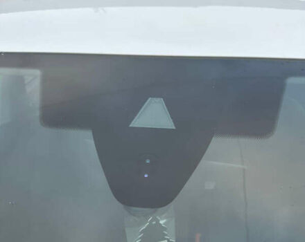 Білий Фольксваген Туран, об'ємом двигуна 2 л та пробігом 263 тис. км за 18700 $, фото 29 на Automoto.ua