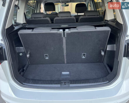 Белый Фольксваген Туран, объемом двигателя 2 л и пробегом 220 тыс. км за 18390 $, фото 58 на Automoto.ua