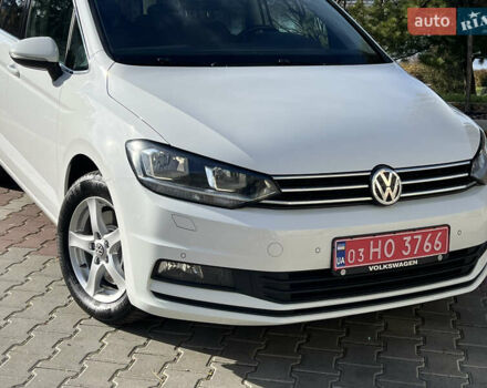 Белый Фольксваген Туран, объемом двигателя 2 л и пробегом 220 тыс. км за 18390 $, фото 19 на Automoto.ua