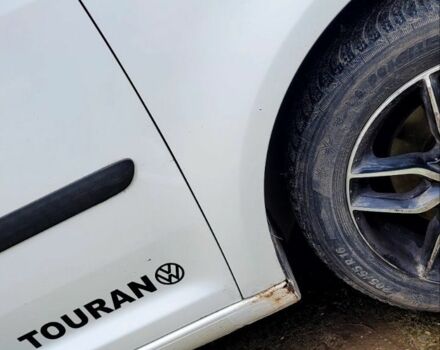 Белый Фольксваген Туран, объемом двигателя 2 л и пробегом 578 тыс. км за 2000 $, фото 5 на Automoto.ua