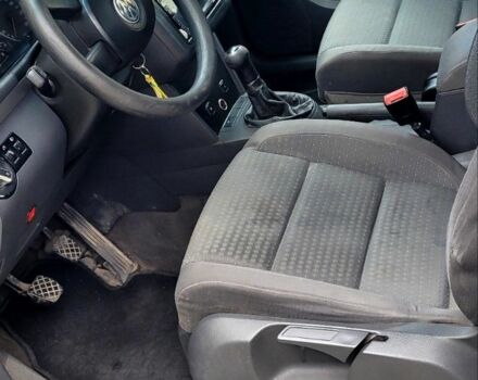 Белый Фольксваген Туран, объемом двигателя 2 л и пробегом 578 тыс. км за 2000 $, фото 6 на Automoto.ua