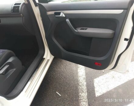 Белый Фольксваген Туран, объемом двигателя 1.4 л и пробегом 160 тыс. км за 7500 $, фото 10 на Automoto.ua