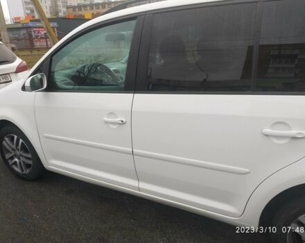 Белый Фольксваген Туран, объемом двигателя 1.4 л и пробегом 160 тыс. км за 7500 $, фото 11 на Automoto.ua