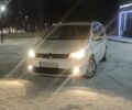 Белый Фольксваген Туран, объемом двигателя 2 л и пробегом 230 тыс. км за 11500 $, фото 1 на Automoto.ua