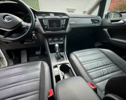 Белый Фольксваген Туран, объемом двигателя 2 л и пробегом 74 тыс. км за 5600 $, фото 5 на Automoto.ua