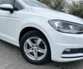 Белый Фольксваген Туран, объемом двигателя 2 л и пробегом 190 тыс. км за 18300 $, фото 5 на Automoto.ua