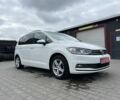 Белый Фольксваген Туран, объемом двигателя 2 л и пробегом 190 тыс. км за 18300 $, фото 1 на Automoto.ua