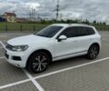 Белый Фольксваген Туран, объемом двигателя 3 л и пробегом 260 тыс. км за 21500 $, фото 1 на Automoto.ua