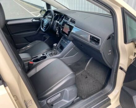 Белый Фольксваген Туран, объемом двигателя 2 л и пробегом 42 тыс. км за 11500 $, фото 8 на Automoto.ua