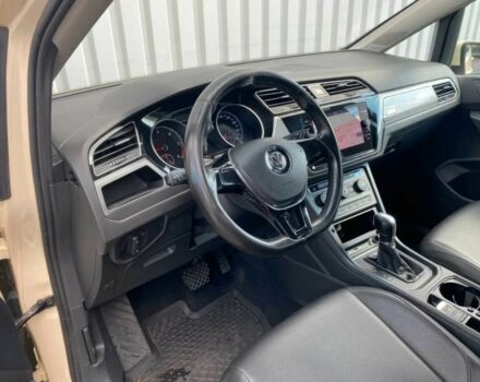 Белый Фольксваген Туран, объемом двигателя 2 л и пробегом 42 тыс. км за 11500 $, фото 7 на Automoto.ua