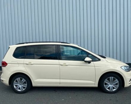 Белый Фольксваген Туран, объемом двигателя 2 л и пробегом 42 тыс. км за 11500 $, фото 4 на Automoto.ua