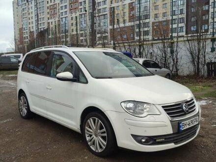 Білий Фольксваген Туран, об'ємом двигуна 1.4 л та пробігом 211 тис. км за 6800 $, фото 1 на Automoto.ua