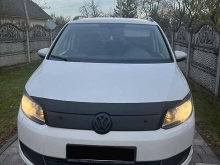 Білий Фольксваген Туран, об'ємом двигуна 1.6 л та пробігом 410 тис. км за 7800 $, фото 1 на Automoto.ua