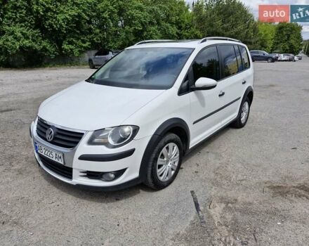 Белый Фольксваген Туран, объемом двигателя 1.39 л и пробегом 408 тыс. км за 5699 $, фото 1 на Automoto.ua