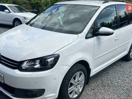 Білий Фольксваген Туран, об'ємом двигуна 1.39 л та пробігом 258 тис. км за 7000 $, фото 1 на Automoto.ua
