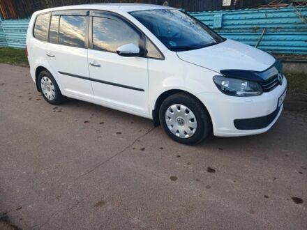 Білий Фольксваген Туран, об'ємом двигуна 1.6 л та пробігом 255 тис. км за 9300 $, фото 1 на Automoto.ua