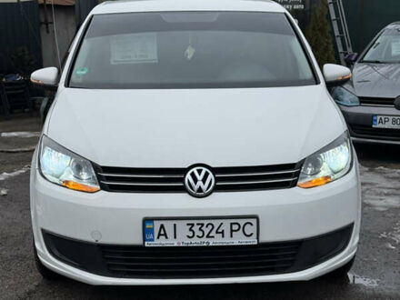 Білий Фольксваген Туран, об'ємом двигуна 1.6 л та пробігом 246 тис. км за 9500 $, фото 1 на Automoto.ua