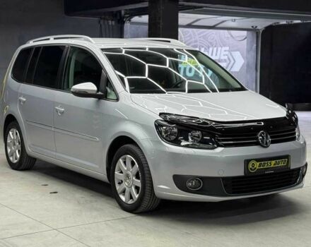 Белый Фольксваген Туран, объемом двигателя 2 л и пробегом 241 тыс. км за 12300 $, фото 1 на Automoto.ua