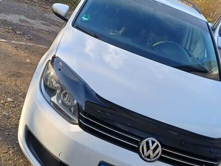 Білий Фольксваген Туран, об'ємом двигуна 1.6 л та пробігом 228 тис. км за 10200 $, фото 1 на Automoto.ua