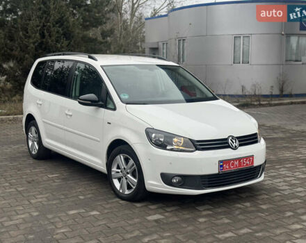 Білий Фольксваген Туран, об'ємом двигуна 2 л та пробігом 251 тис. км за 12300 $, фото 1 на Automoto.ua