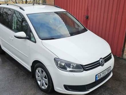 Білий Фольксваген Туран, об'ємом двигуна 1.6 л та пробігом 269 тис. км за 8600 $, фото 1 на Automoto.ua