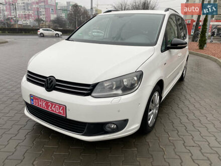 Білий Фольксваген Туран, об'ємом двигуна 1.6 л та пробігом 249 тис. км за 9100 $, фото 1 на Automoto.ua