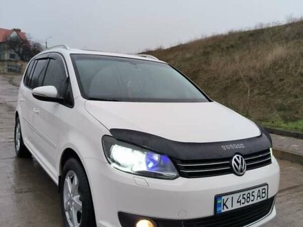 Білий Фольксваген Туран, об'ємом двигуна 1.98 л та пробігом 330 тис. км за 11500 $, фото 1 на Automoto.ua