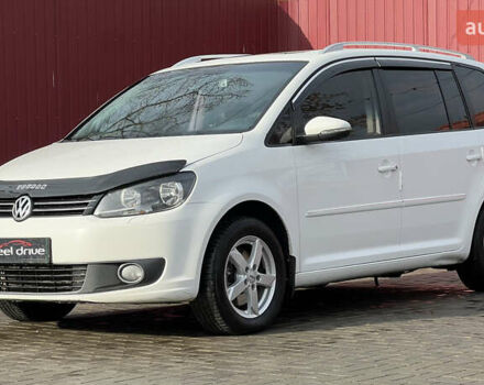 Белый Фольксваген Туран, объемом двигателя 1.97 л и пробегом 264 тыс. км за 11999 $, фото 1 на Automoto.ua