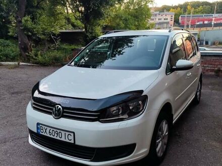 Білий Фольксваген Туран, об'ємом двигуна 1.39 л та пробігом 185 тис. км за 9200 $, фото 1 на Automoto.ua