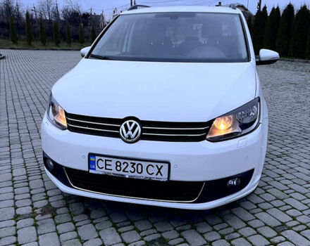 Белый Фольксваген Туран, объемом двигателя 1.97 л и пробегом 240 тыс. км за 13800 $, фото 1 на Automoto.ua
