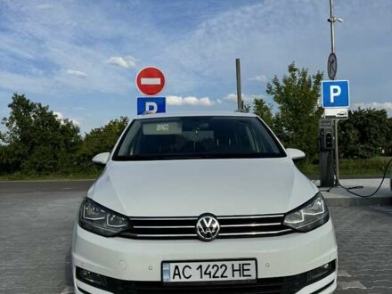 Білий Фольксваген Туран, об'ємом двигуна 1.97 л та пробігом 306 тис. км за 14500 $, фото 1 на Automoto.ua