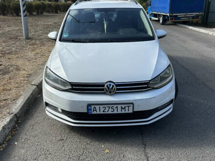 Фольксваген Туран 2016 в Новоукраинке на Automoto.ua Белый Фольксваген Туран, объемом двигателя 1.97 л и пробегом 390 тыс. км за 12900 $, фото 1 на Automoto.ua