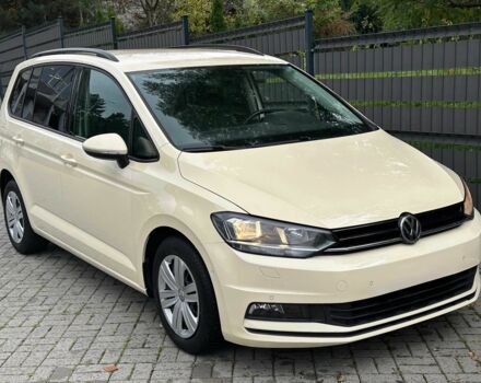 Белый Фольксваген Туран, объемом двигателя 2 л и пробегом 68 тыс. км за 5500 $, фото 1 на Automoto.ua