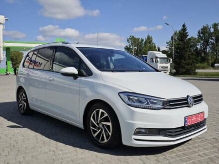 Білий Фольксваген Туран, об'ємом двигуна 1.6 л та пробігом 239 тис. км за 15400 $, фото 1 на Automoto.ua