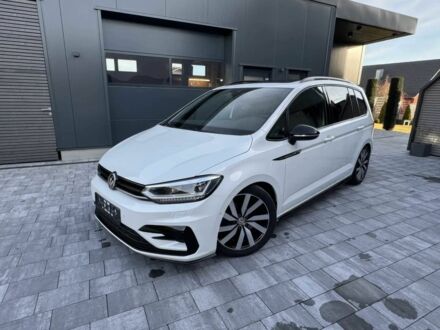Фольксваген Туран 2017 в Ровно на Automoto.ua Белый Фольксваген Туран, объемом двигателя 2 л и пробегом 85 тыс. км за 4450 $, фото 1 на Automoto.ua