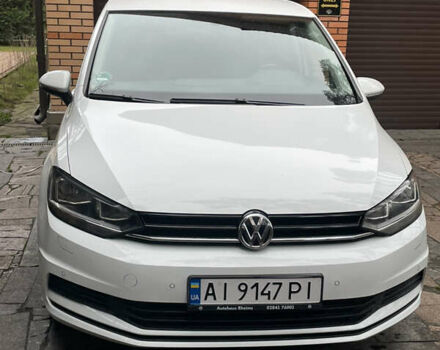 Белый Фольксваген Туран, объемом двигателя 1.97 л и пробегом 254 тыс. км за 18500 $, фото 1 на Automoto.ua