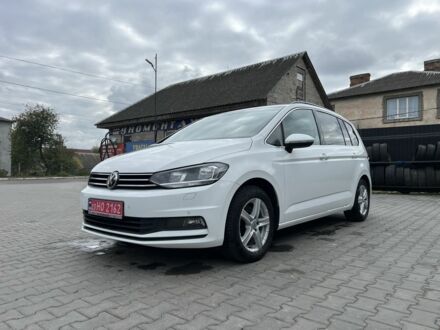 Фольксваген Туран 2018 в Луцке на Automoto.ua Белый Фольксваген Туран, объемом двигателя 2 л и пробегом 190 тыс. км за 18300 $, фото 1 на Automoto.ua