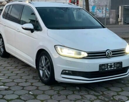 Белый Фольксваген Туран, объемом двигателя 2 л и пробегом 47 тыс. км за 7500 $, фото 1 на Automoto.ua