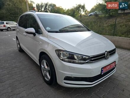 Фольксваген Туран 2019 у Хмельницькому на Automoto.ua Білий Фольксваген Туран, об'ємом двигуна 2 л та пробігом 146 тис. км за 18900 $, фото 1 на Automoto.ua