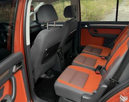 Бежевый Фольксваген Туран, объемом двигателя 1.4 л и пробегом 230 тыс. км за 5999 $, фото 8 на Automoto.ua