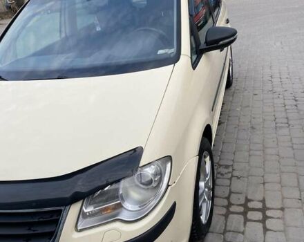 Бежевый Фольксваген Туран, объемом двигателя 2 л и пробегом 266 тыс. км за 6650 $, фото 9 на Automoto.ua